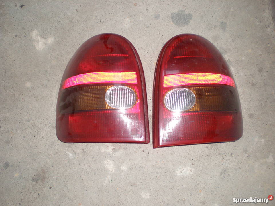 tylne lampy samochodowe