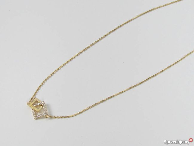 Łańcuszek w kolorze złotym