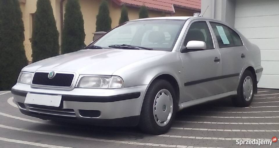 skoda octavia na schodach