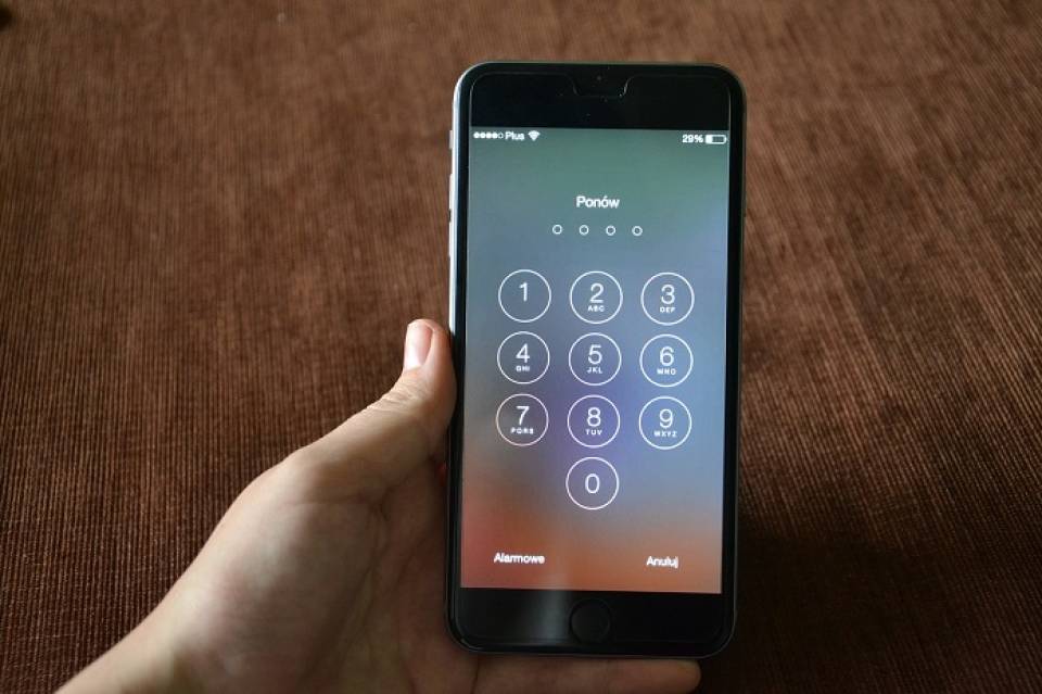 Jak wybrać smartfon? Na co zwrócić uwagę podczas zakupu wielofunkcyjnego telefonu?
