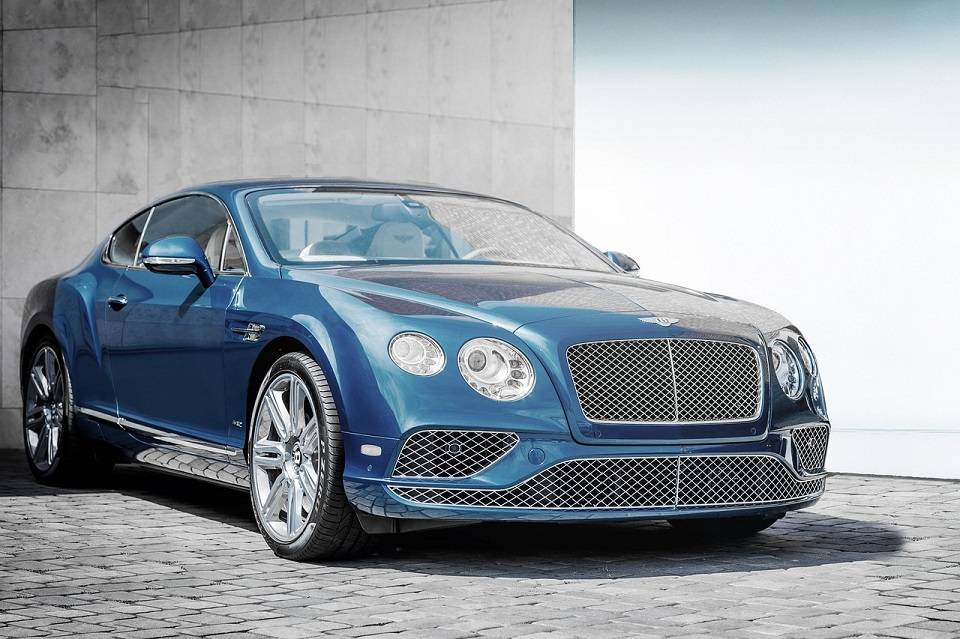 Maybach, Rolls-Royce, Bentley – Czym Wyróżniają Się Samochody Superluksusowe? - Sprzedajemy.pl