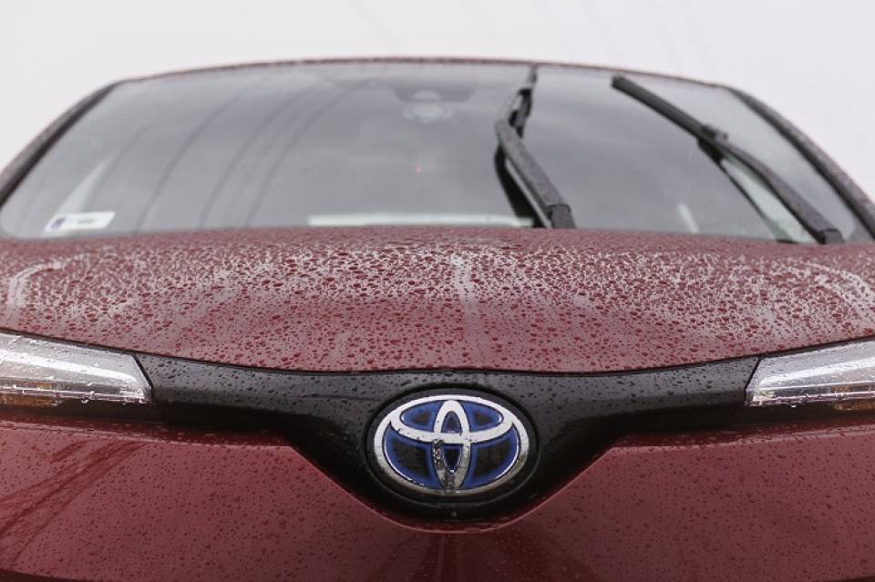 Czym wyróżniają się samochody marki Toyota i które z nich warto kupić?