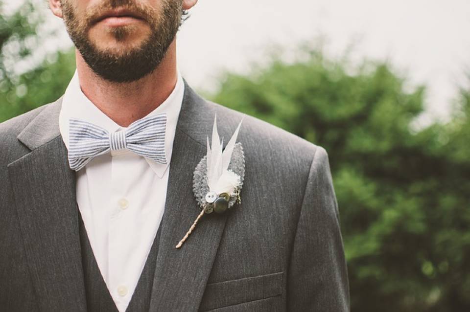 Как выбрать свадебный костюм?  На что обратить внимание при комплектации мужской одежды на свадьбу?
