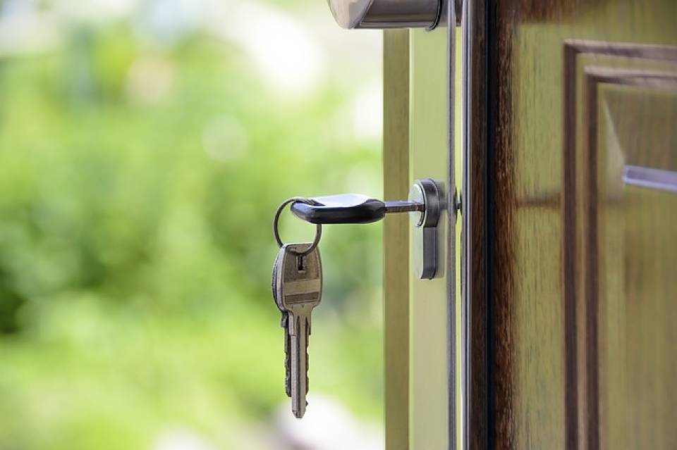 Drzwi wejściowe – na co zwrócić uwagę podczas zakupu?