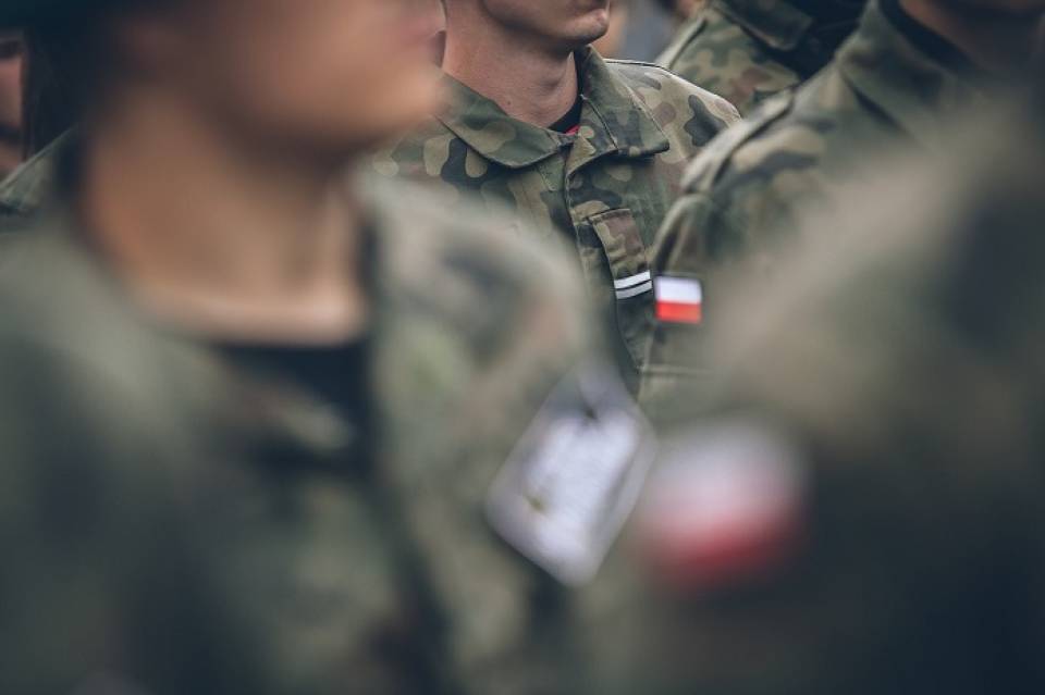 Militaria, pocztówki, znaczki, obrazy – co chętnie kolekcjonują Polacy?