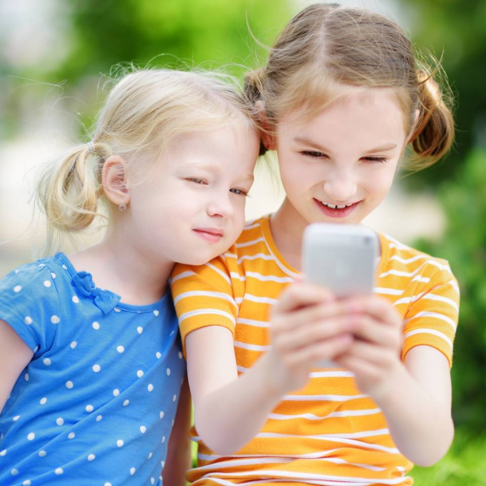 Telefon z GPS dla dziecka - jak wybrać?