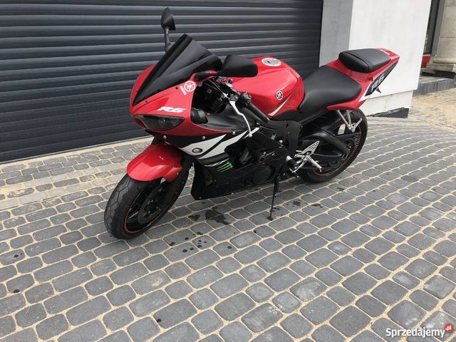 Yamaha R6